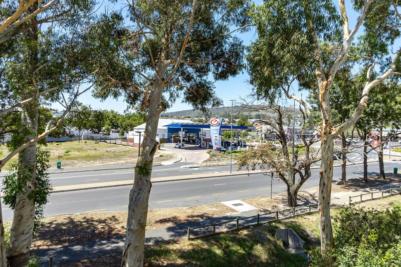 To Let 2 Bedroom Property for Rent in Silver Oaks Western Cape